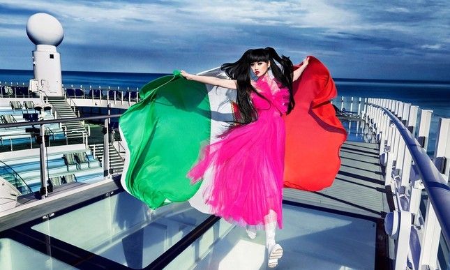 世界最新の船コスタトスカーナに乗船するベトナム人スーパーモデルジェシカ・ミン・アンさん　ⓒ Thoi Dai